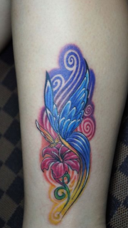 好看的彩色蝴蝶花纹身图案
