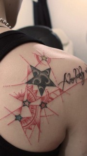 创意五角星星英文纹身