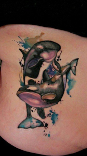 水墨风海豚纹身图案