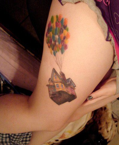 点击大图看下一张：女孩子腿部气球与房子刺青图片