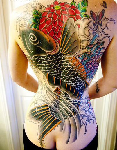 点击大图看下一张：美女鲤鱼纹身图案大全