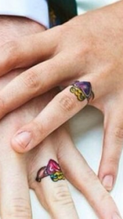 情侣手指心形戒子纹身图案
