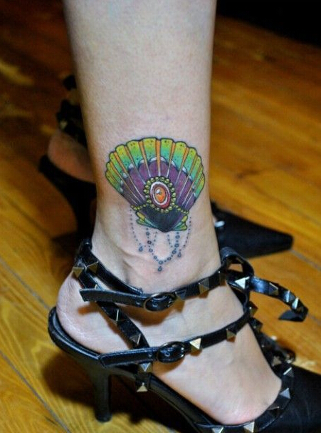 点击大图看下一张：美丽小贝壳脚踝纹身图案