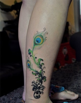点击大图看下一张：女性脚部抽象花纹刺青