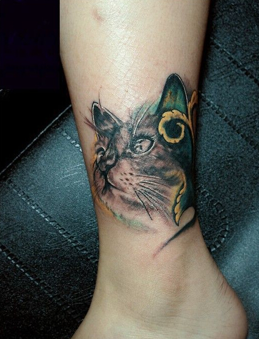 点击大图看下一张：脚踝猫咪头刺青图案