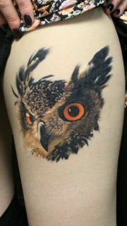 大腿猫头鹰头像纹身图案
