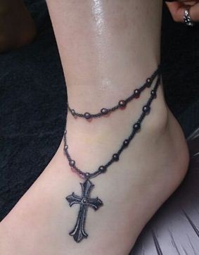 点击大图看下一张：脚踝十字架脚链纹身图案