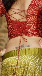印度美女后腰图腾纹身图案