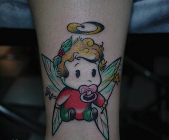 点击大图看下一张：手臂彩色小天使纹身图案