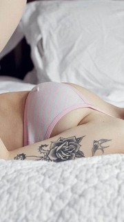 美女手臂玫瑰燕子纹身纹身图案