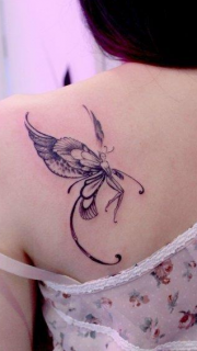 背部蝴蝶精灵纹身图案