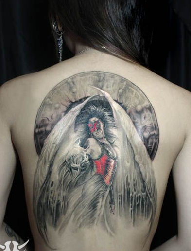 点击大图看下一张：美女好看的满背天使纹身图案
