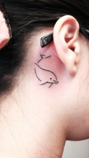 耳部的图腾小海豚纹身图案