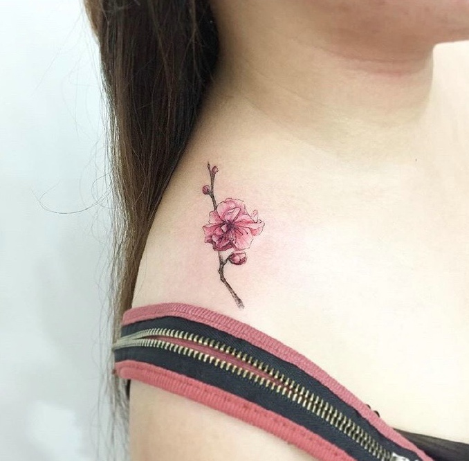 点击大图看下一张：一组小清新异常美丽花朵纹身刺青