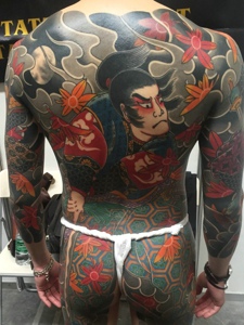 几款日式经典风范的满背纹身图案