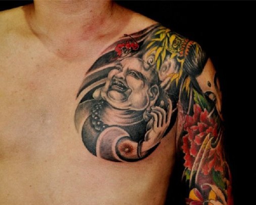 点击大图看下一张：男士喜爱的弥勒佛纹身