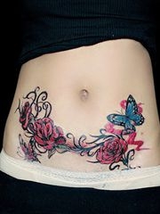 女士腰腹部性感的纹身图案