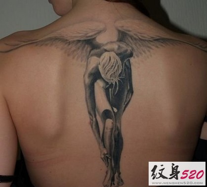 点击大图看下一张：背部半背神圣的天使纹身图案图7