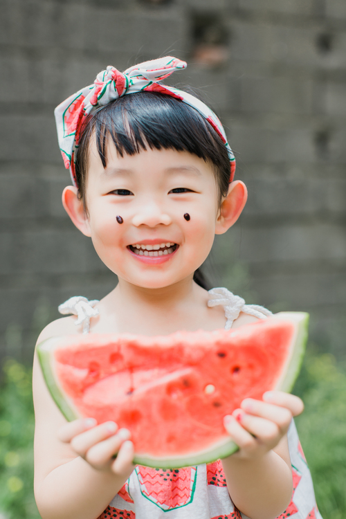 点击大图看下一张：和西瓜一样甜滋滋的夏天