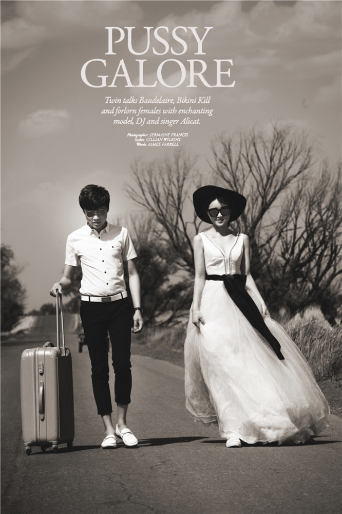 点击大图看下一张：在路上