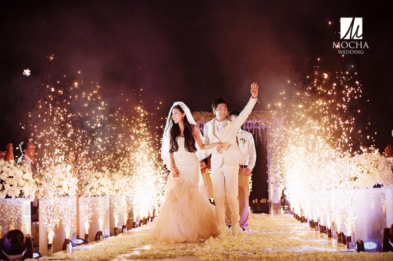 点击大图看下一张:湖南岳阳君山岛婚礼