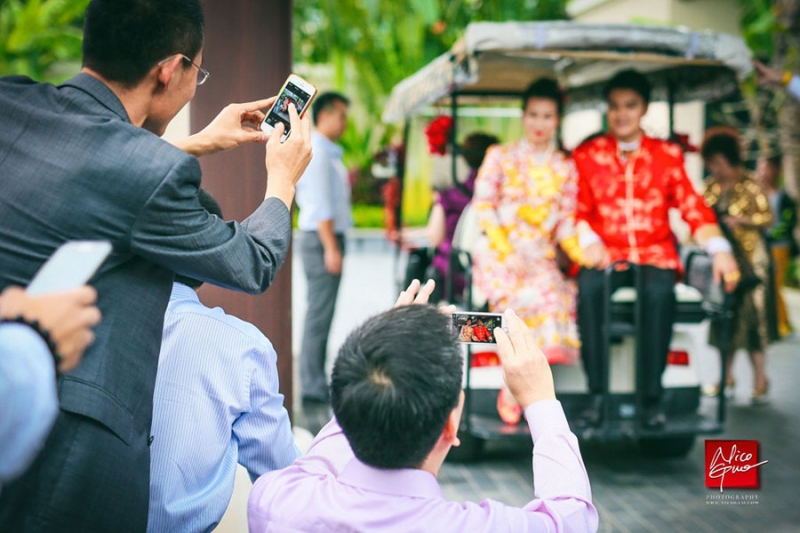 点击大图看下一张:中式婚礼红的喜悦