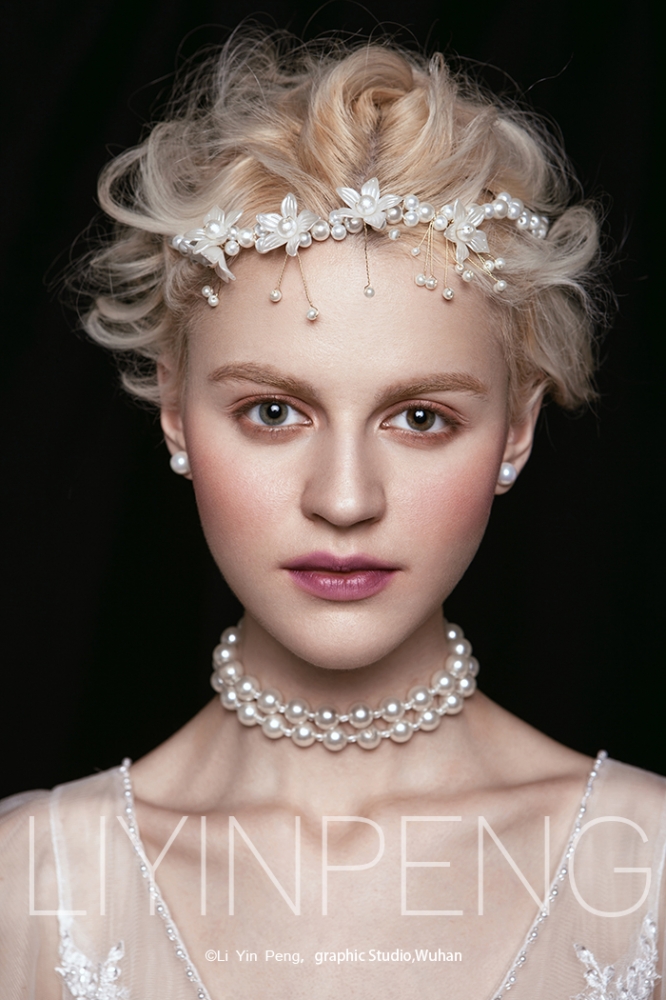 点击大图看下一张：复古造型