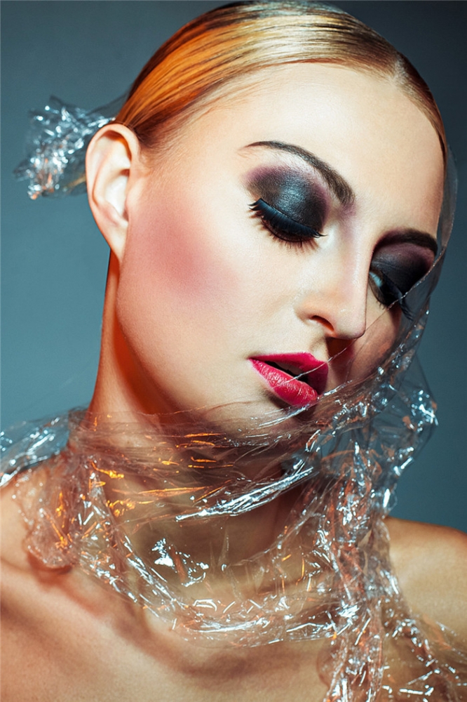 点击大图看下一张：妆容