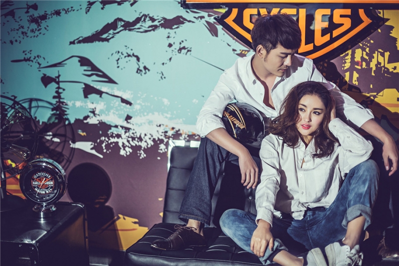 点击大图看下一张：时尚车库