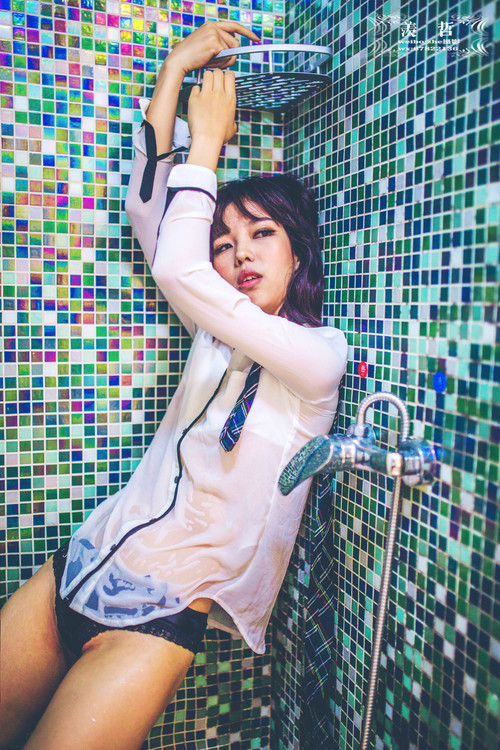 点击大图看下一张：2.5平方的艳丽