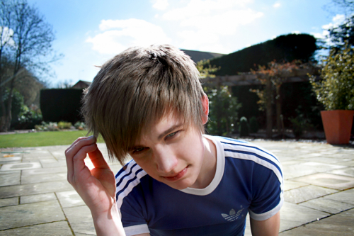 点击大图看下一张：迷情欧美帅哥诱惑素材