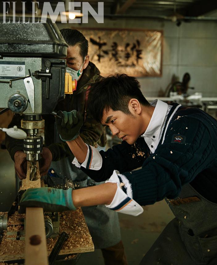 点击大图看下一张：暖男张晓龙拍大片 工装风展匠人之心