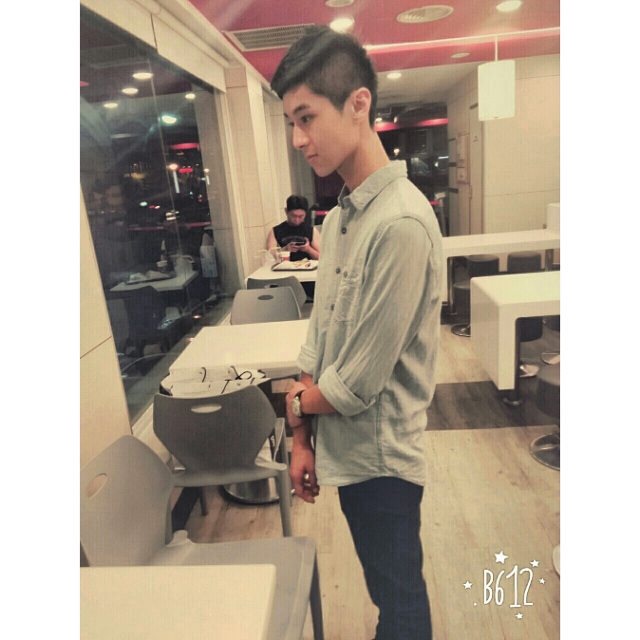 点击大图看下一张：万家麟私照台湾人气校草