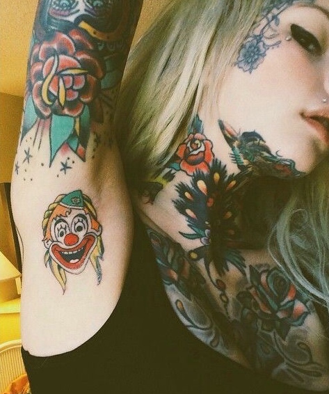 点击大图看下一张：野蛮女生时尚漂亮的图腾纹身刺青
