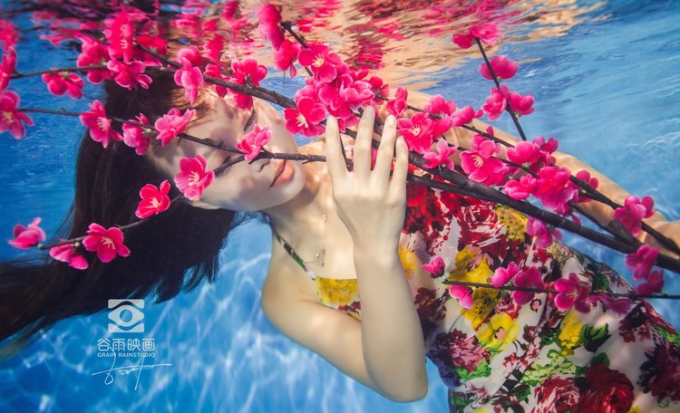 点击大图看下一张:寻找夏日里的一抹凉