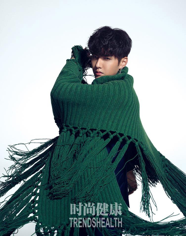 点击大图看下一张:轻熟男吴亦凡演绎时尚魅力再次爆棚