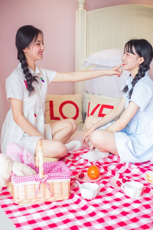 点击大图看下一张：闺蜜写真日记