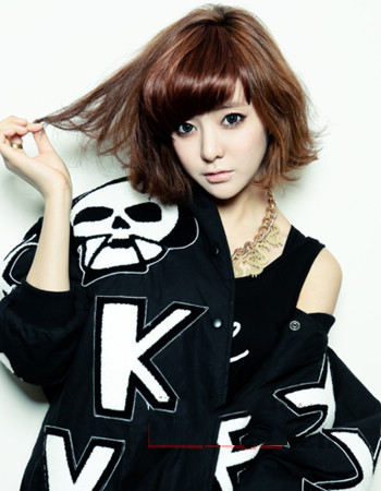 点击大图看下一张:日韩风女生中等长度发型设计