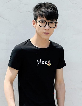 点击大图看下一张:校园文艺范潮男短头发发型