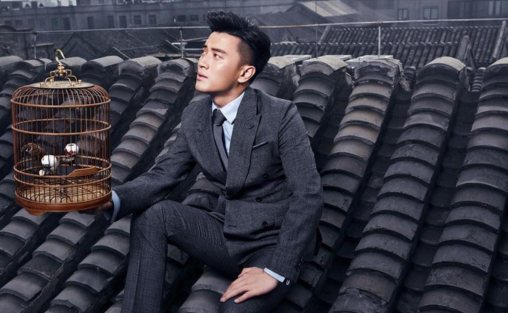 点击大图看下一张:蒋毅西装写真 演绎优雅绅士魅力