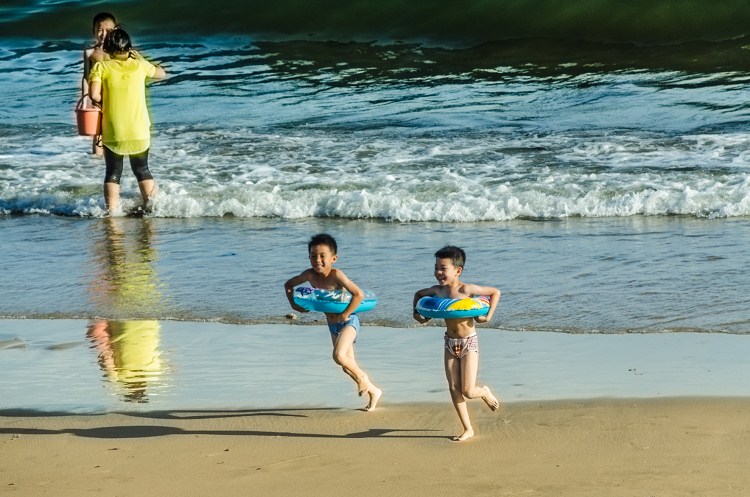 点击大图看下一张:海的诱惑前江湾记事