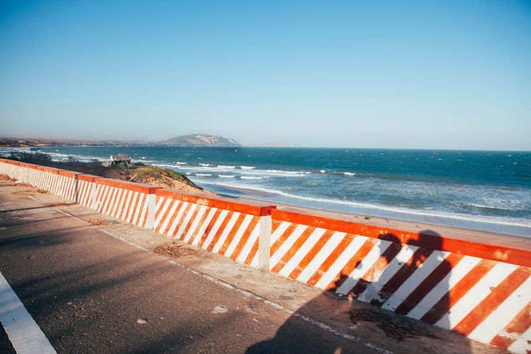 点击大图看下一张：一半海水 一半火焰