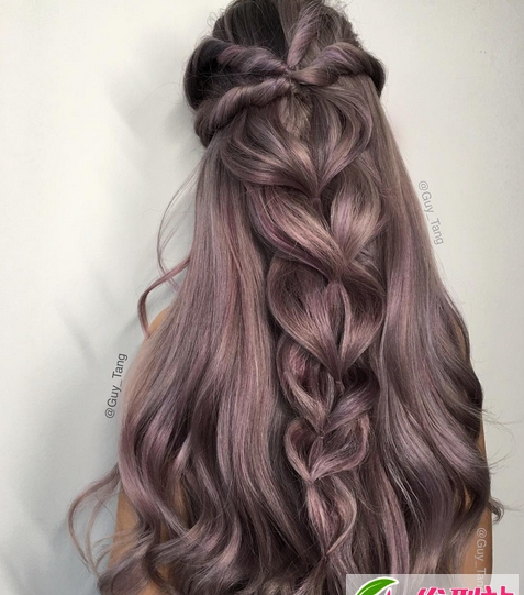 点击大图看下一张：玫瑰金渐变染发 粉色紫色灰色混搭染发