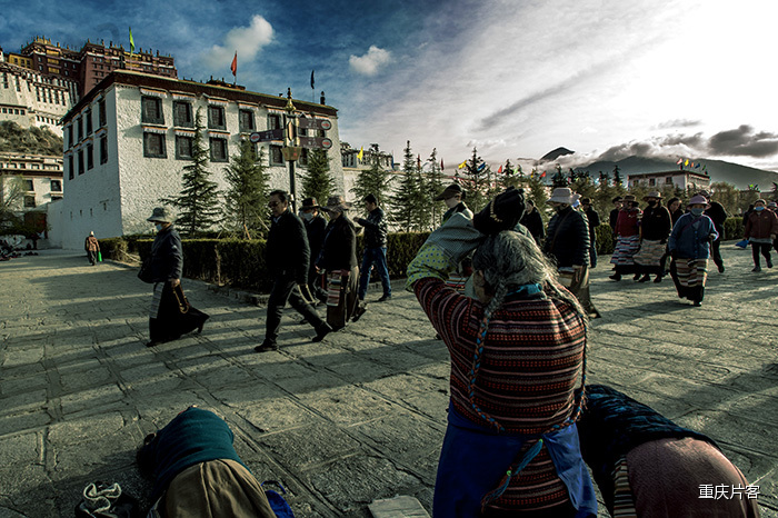 点击大图看下一张：回到拉萨
