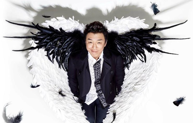 点击大图看下一张:黄渤赞和舒淇合体拍写真壁纸 天使恶魔好登对