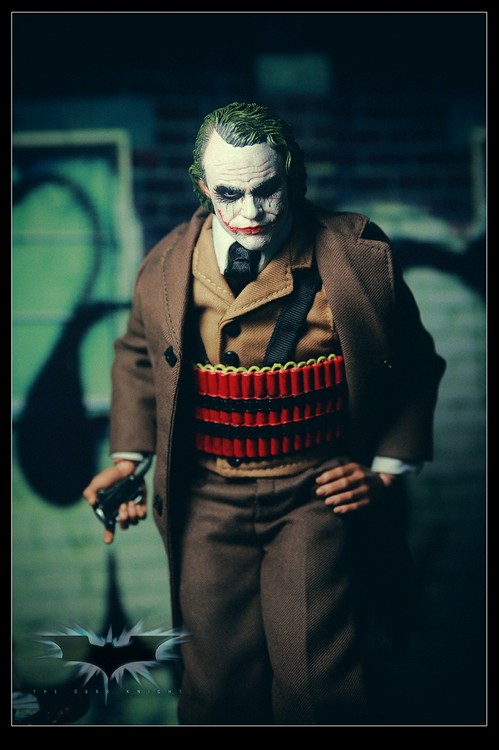 点击大图看下一张:黑暗骑士的小丑