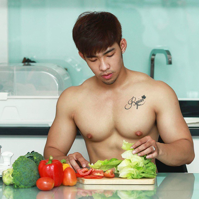 点击大图看下一张:腹肌大胸肌美食缺一不可