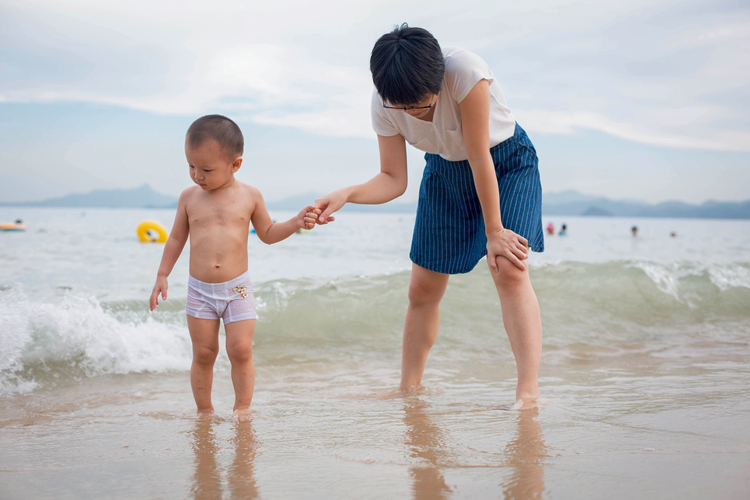 点击大图看下一张:佑佑两岁了