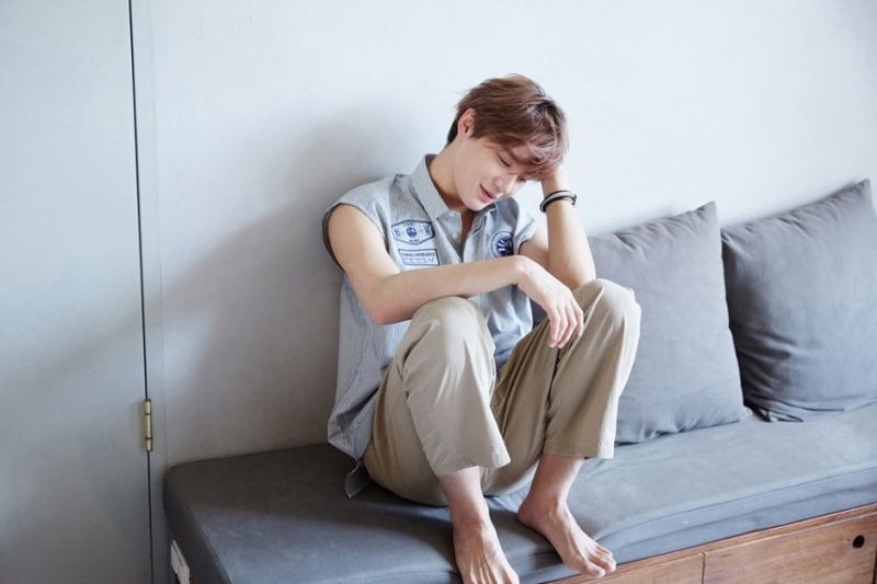 点击大图看下一张：韩国帅哥金俊秀