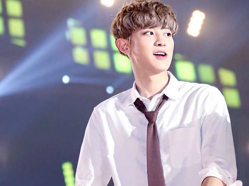 点击大图看下一张:朴灿烈图片最帅照片穿白衬衫帅气有型